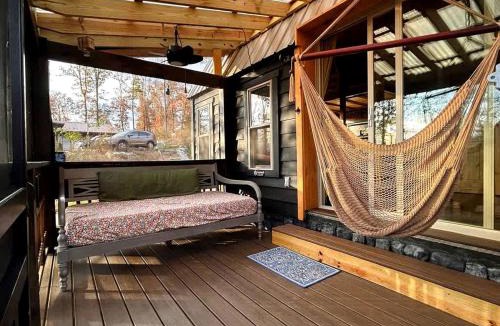 Lupton City House | Cute Cabin near Chattanooga, for Wonderful Family Glamping in Tennessee