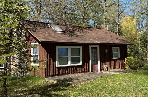 Charlevoix House | Cute Charlevoix Cabin