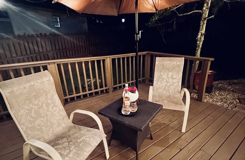 Little Rock House | Cute, clean, convenient mid to long-term rental in West LR! Garage & yard!