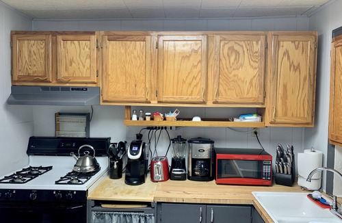Thermopolis House | Cute & Comfortable!Walk to Hot Springs State Park & Big Horn River.Boat Parking!