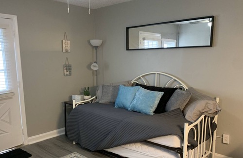 Fort Shawnee Apartment | Cute & Comfy Efficiency Apartment #9