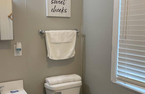 Fort Shawnee Apartment | Cute & Comfy Efficiency Apartment #9