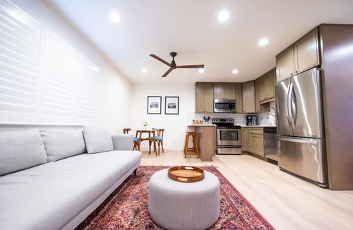 Croham Condo | Cute Condo in Gated Community