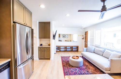 Croham Condo | Cute Condo in Gated Community