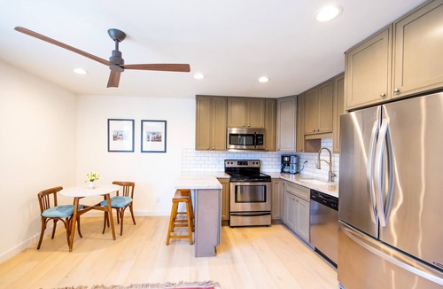 Croham Condo | Cute Condo in Gated Community