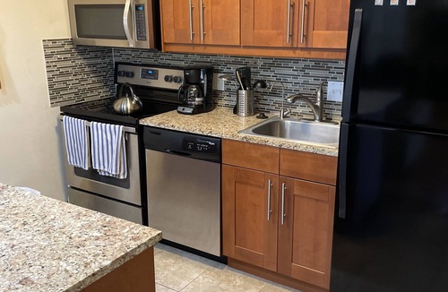 Allandale Condo | Cute & Convenient One Bedroom in North/Central Austin