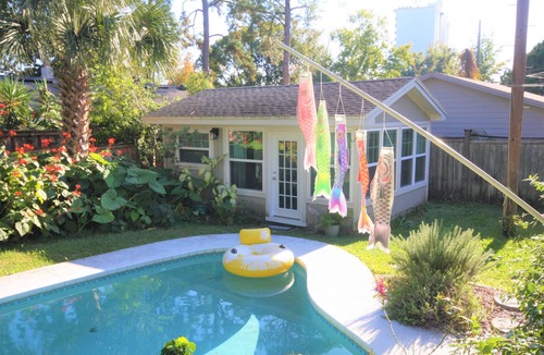 Avondale Apartment | Cute Cottage in Historic District with pool