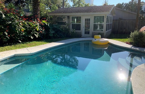 Avondale Apartment | Cute Cottage in Historic District with pool