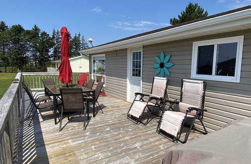 Victoria Cottage | Cute cottage with water view. Steps to a red sand beach on the South Shore.