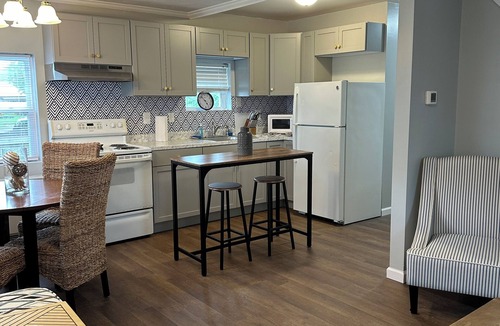Sylvan Beach House | Cute,Cozy and right by the sand