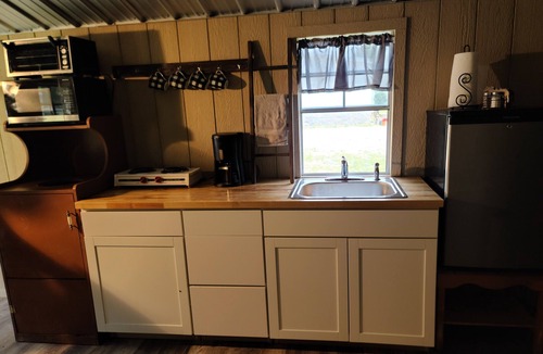 Waynesboro Cabin | Cute & Cozy Country Cabin