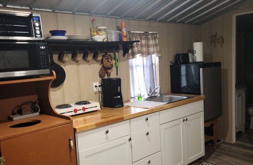 Waynesboro Cabin | Cute & Cozy Country Cabin