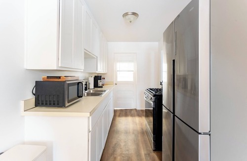Ferndale Apartment | Cute & Cozy Ferndale Duplex