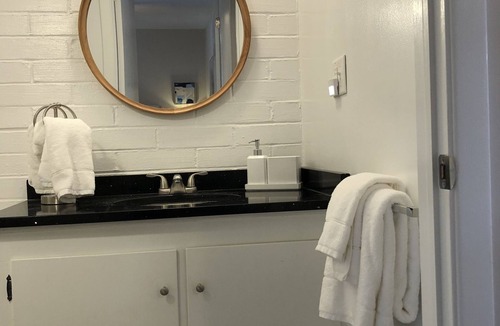 Northeast Ithaca House | Cute & Cozy near Cornell -1 Bedroom 1 Bath