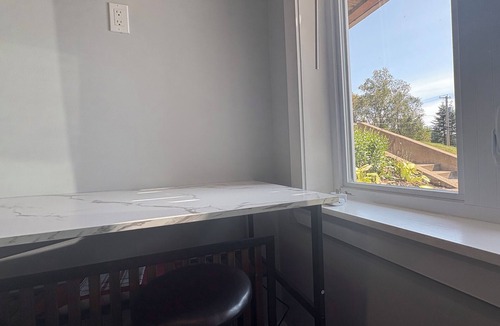 Moncton Villa | Cute & Cozy Villa Condo