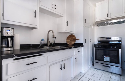 Westlake Apartment | Cute Echo Park Apartment