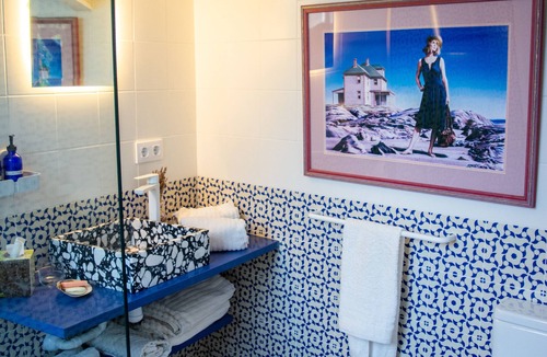 el Carme Cottage | Cute garden facing cottage in central girona. Ideal for bicyclists or couples