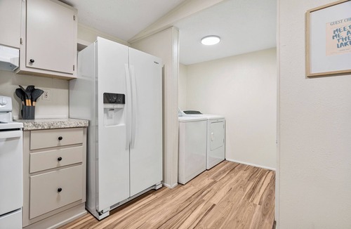 Cookson House | CUTE Hidden Gem! 2 BEDROOM-3 minutes from the Cookson Bend Marina. GREAT VIEW!