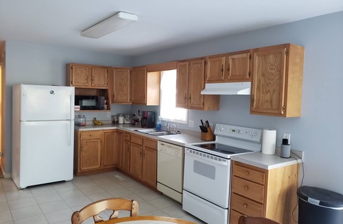 Alexandria Bay House | Cute little 3 bedroom house close to Downtown Alex Bay