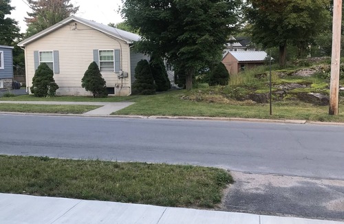 Alexandria Bay House | Cute little 3 bedroom house close to Downtown Alex Bay