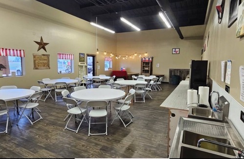 Lubbock House | Cute Little Party Room-NO BEDS & NO ALCOHOL!