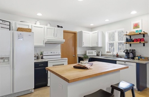 New Buffalo House | Cute New Buffalo Home, Fire Pit, Yard Games, walkable