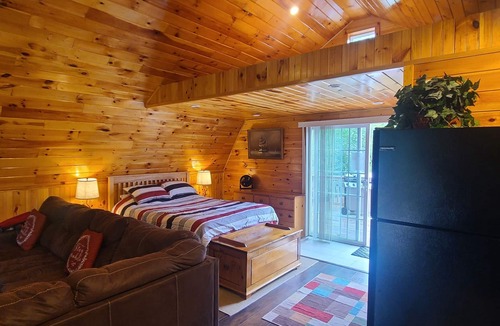 Moultonborough House | Cute romantic studio