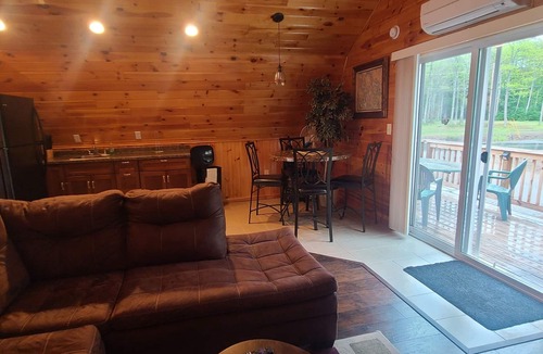 Moultonborough House | Cute romantic studio