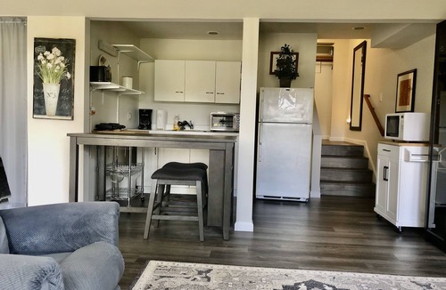 Park Hill Apartment | Cute studio apartment in Cambria, Ca