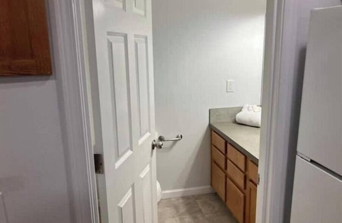 Hazelwood Apartment | Cute Studio Apartment SE Portland