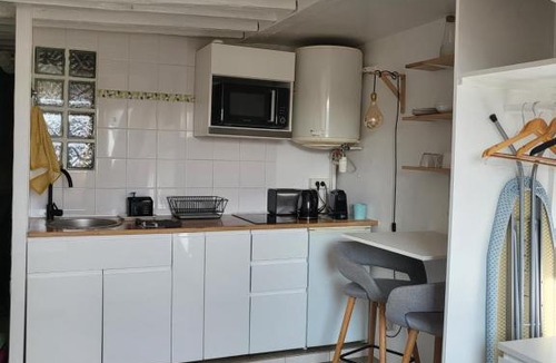 Saint-Louis Apartment | Cute studio Versailles Château