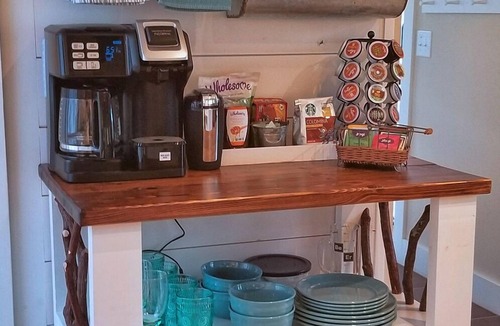 Hamburg Cabin | Cute Well Appointed Cabin, Lake Glenville View, Close to Cashiers,Pet Friendly