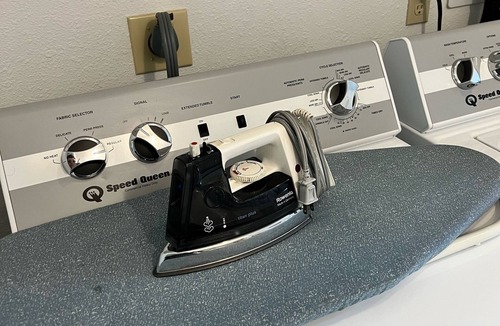 La Grande House | CuteBungalow-PetFriendly!