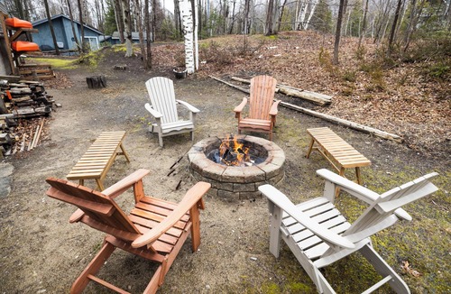 Sauble Beach House | cutest home in Sauble - 5 min. walk to the beach!