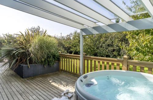 Braunton Ski Chalet | Cutterbrough, Great Field Lodges