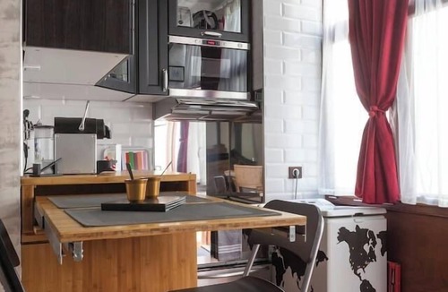Arts-et-Metiers Apartment | #CuttleStudio @ Paris Le Marais