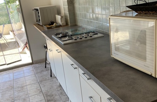 Cuxac-dʼAude Apartment | Cuxac D Aude: Apartment in house with private garden