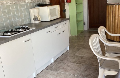 Cuxac-dʼAude Apartment | Cuxac D Aude: Apartment in house with private garden