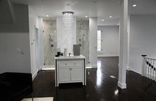 Central West End Villa | CWE Luxury La Maison Modern