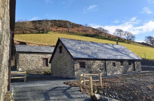 Rhayader House | Cwm Clyd Longhouse
