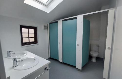 Rhayader House | Cwm Clyd Longhouse