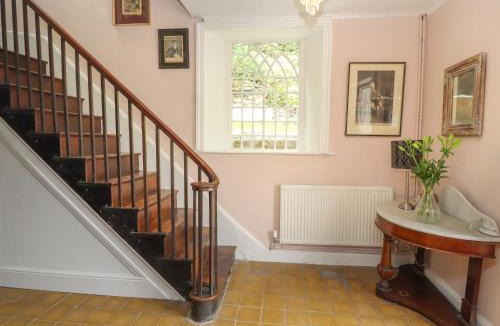 Acrefair House | Cwmalis Hall