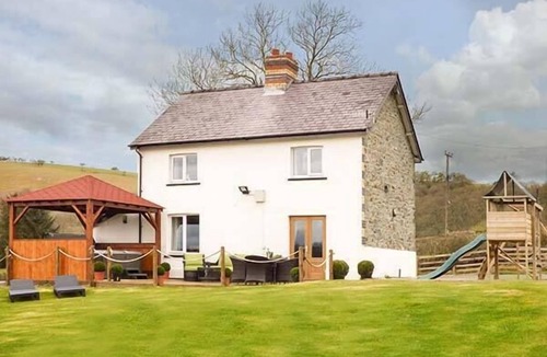 Llandrindod Wells Cottage | Cwmcelyn