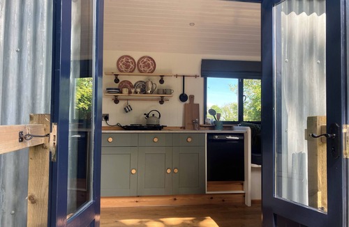 Bangor Cabin | Cwt Clyd-Shepherd’s Hut