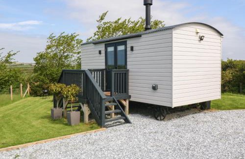 Llanfachraeth House | Cwt Y Rhos