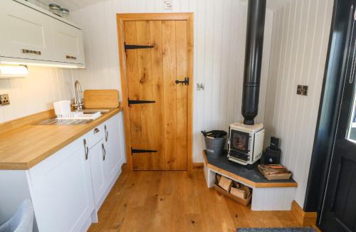 Llanfachraeth House | Cwt Y Rhos