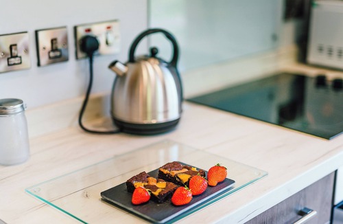 Eglwys-fach Cottage | Cwtch Enrico - UK39064