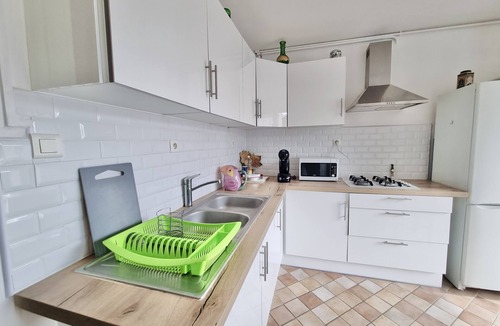Secteur 1 Apartment | #CX |Chez Faffa 𓅂| Spacious T5 | Train station |