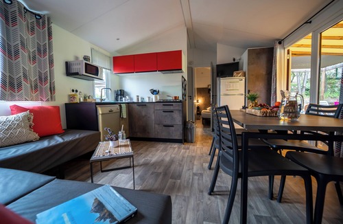Laroque-des-Alberes RV Rental | Cybeles Vacances Camping Les Albères