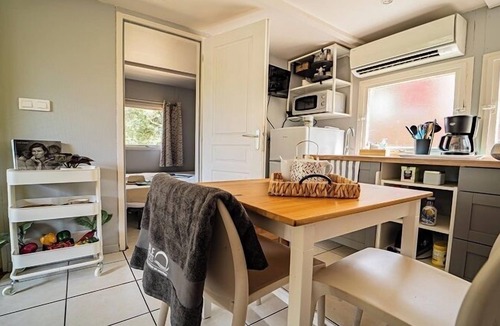 Laroque-des-Alberes RV Rental | Cybeles Vacances Camping Les Albères